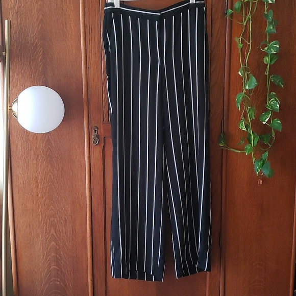 Vince Camuto black striped slacks 10 - Picture 1 of 4